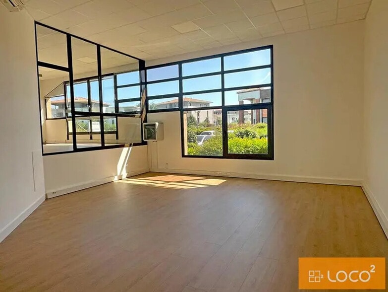 16 Avenue Charles De Gaulle, Balma for lease - Interior Photo - Image 1 of 15