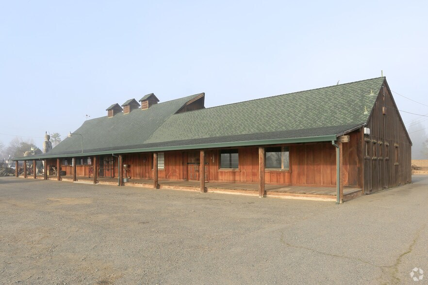 8900 Grant Line Rd, Elk Grove, CA à louer - Photo du bâtiment - Image 2 de 4