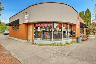 5003 N Lombard St, Portland, OR for lease Interior Photo- Image 2 of 7