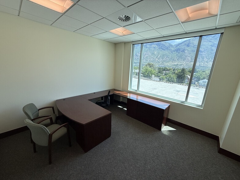 180 N University Ave, Provo, UT for sale - Building Photo - Image 3 of 19