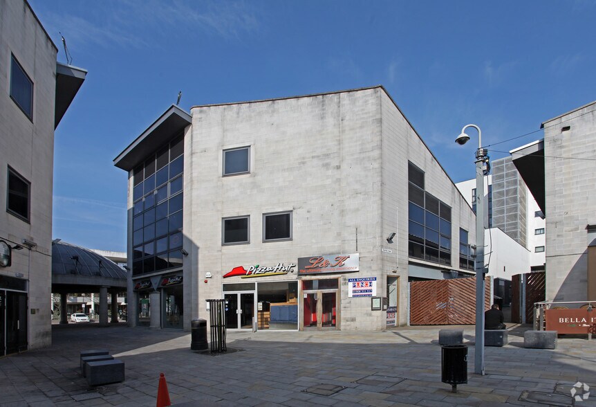 12-16 Garrick Walk, Milton Keynes à louer - Photo du bâtiment - Image 3 de 3
