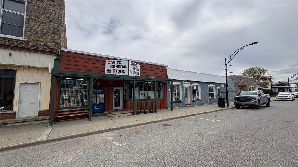 99 Main St, Thedford, ON à vendre Photo du bâtiment- Image 1 de 6