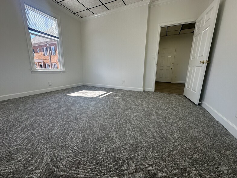 2402 Mount Vernon Rd, Dunwoody, GA à louer - Photo intérieure - Image 2 de 9