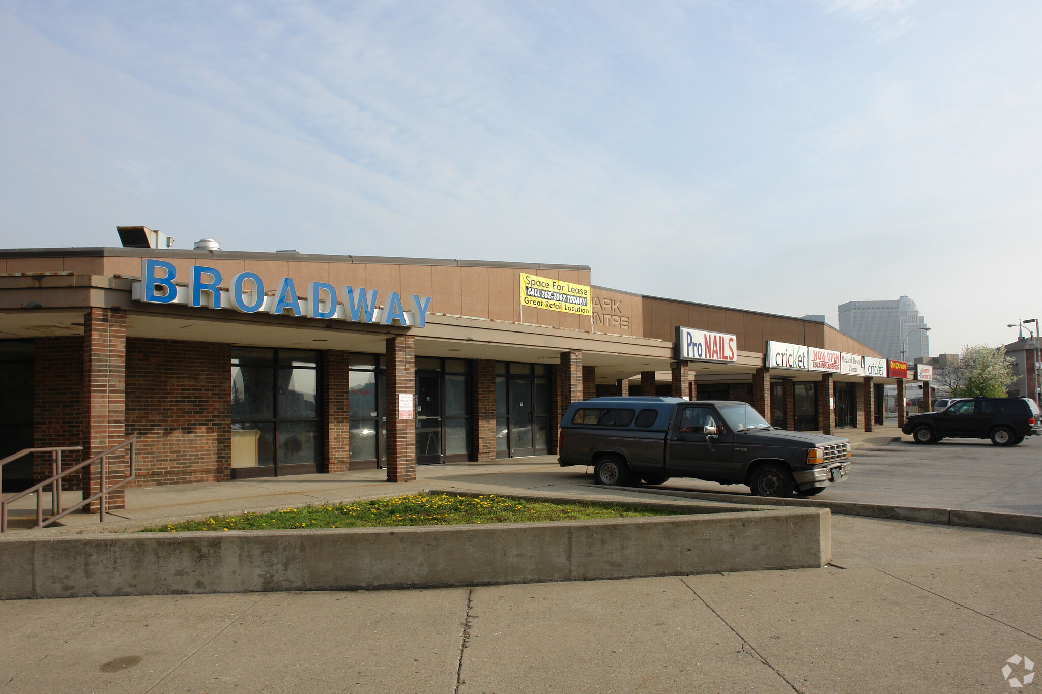 801 W Broadway, Louisville, KY for lease Primary Photo- Image 1 of 6