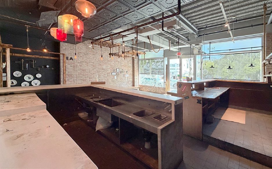 541 Myrtle Ave, Brooklyn, NY for lease Interior Photo- Image 1 of 3