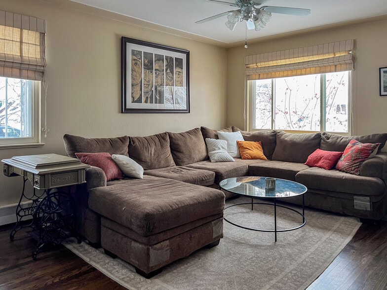 3279 S Pearl St, Englewood, CO à vendre - Photo du bâtiment - Image 2 de 21