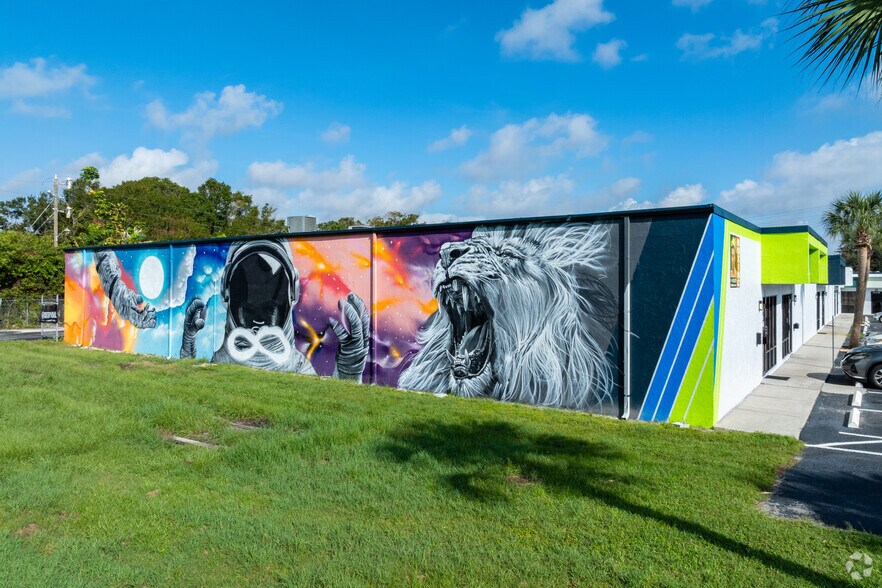 6240 39th St N, Pinellas Park, FL à louer - Photo du bâtiment - Image 2 de 32