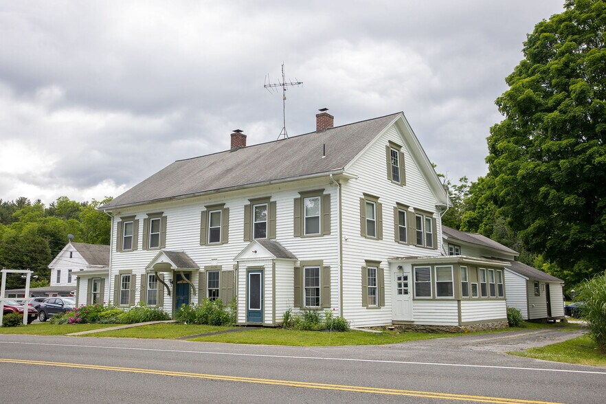 227 Egremont Plain Rd, North Egremont, MA à vendre - Photo du bâtiment - Image 2 de 39