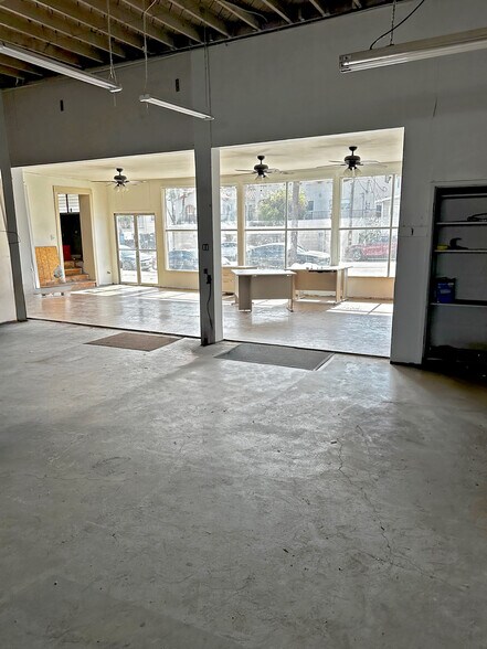 538 W 5th St, San Pedro, CA for lease - Interior Photo - Image 2 of 5