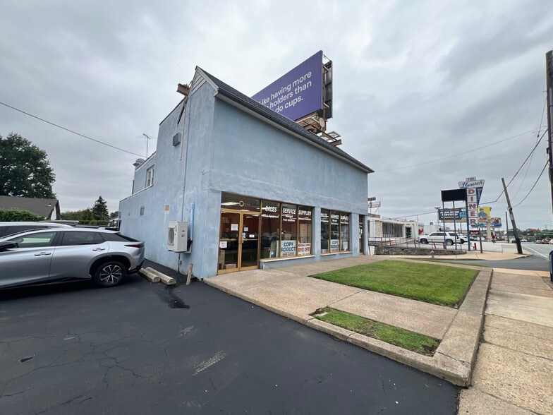 101 E Township Line Rd, Upper Darby, PA for sale - Building Photo - Image 2 of 19