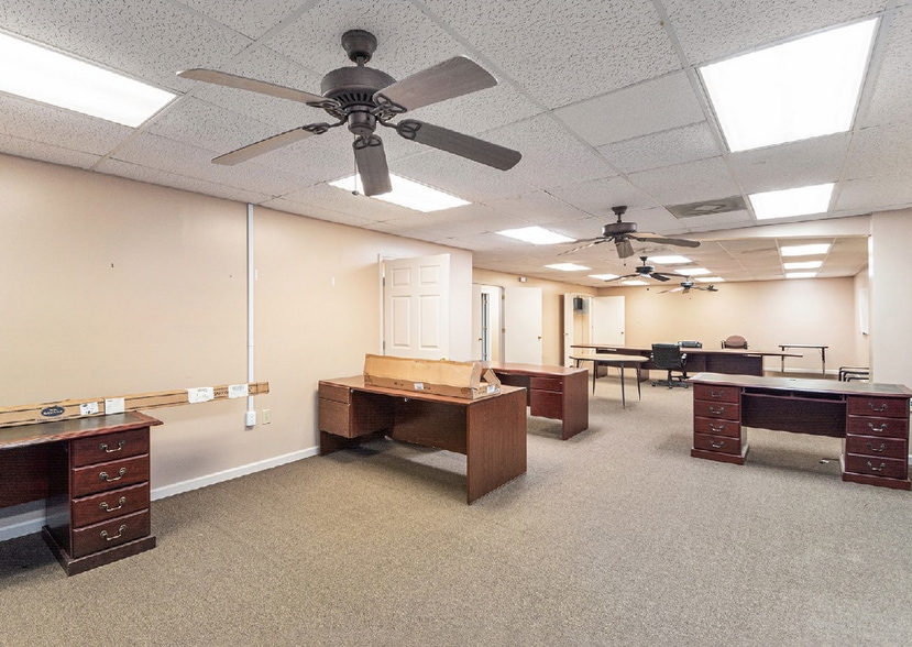 201 Pride Ln, Decatur, AL à louer - Photo intérieure - Image 2 de 11