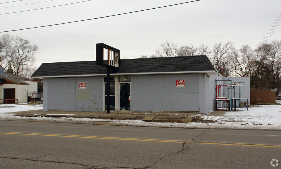 3026 Flushing Rd, Flint, MI à vendre - Photo du bâtiment - Image 3 de 6