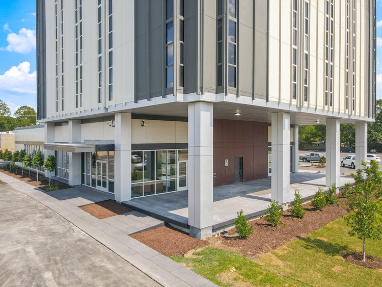 5700 Florida Blvd, Baton Rouge, LA for sale - Building Photo - Image 3 of 24