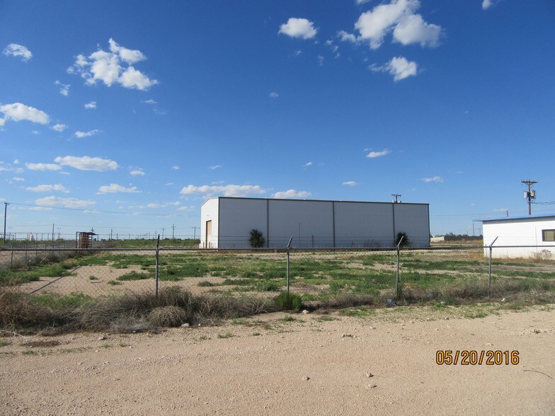 1506 W Broadway Pl, Hobbs, NM à vendre - Photo du bâtiment - Image 3 de 26