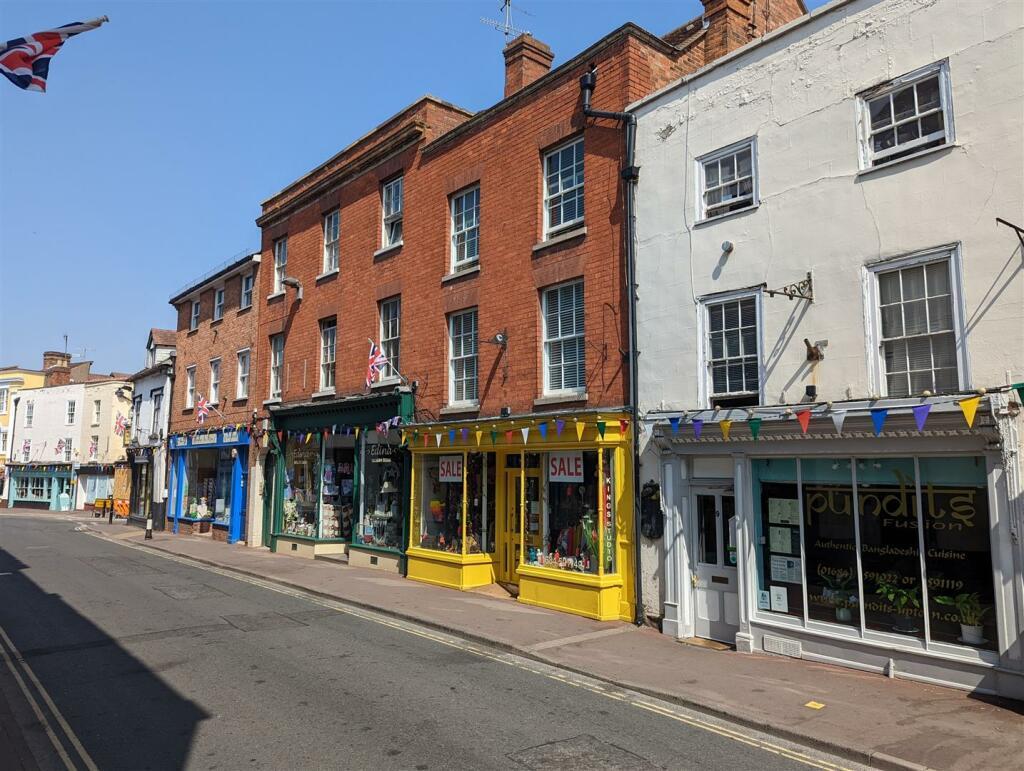 7 Old St, Worcester à louer Photo principale- Image 1 de 2