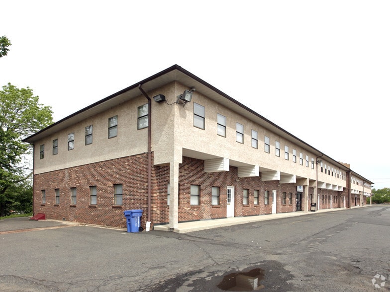 7 Cedar Grove Ln, Somerset, NJ for lease - Building Photo - Image 3 of 6