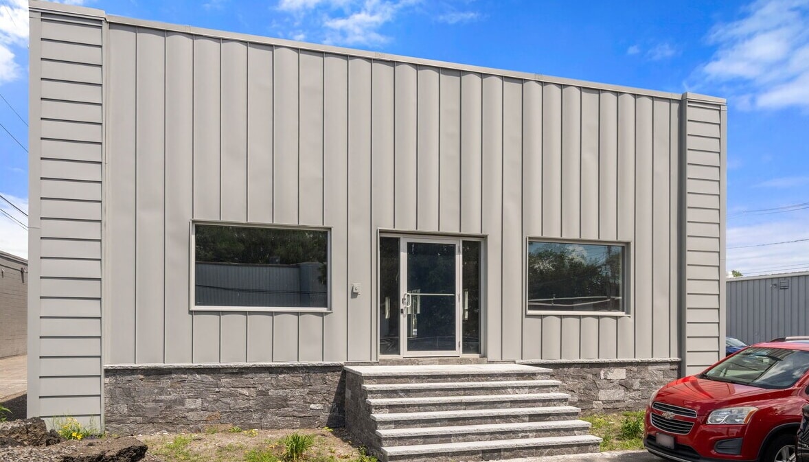 45 Tosca Dr, Stoughton, MA for lease Interior Photo- Image 1 of 40