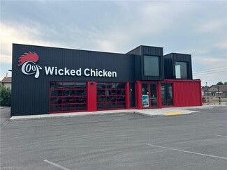 Plus de détails pour 7184 Drummond Rd, Niagara Falls, ON - Vente au détail à vendre