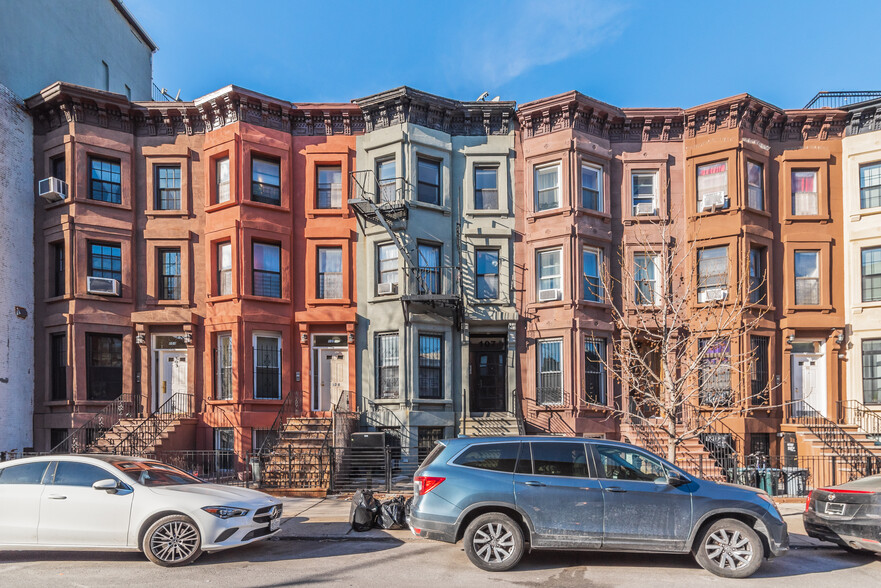 107 Jefferson Ave, Brooklyn, NY for sale - Building Photo - Image 1 of 1