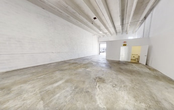 14000-14048 SW 140th St, Miami, FL à louer Numérisation 3D de Matterport- Image 1 de 11