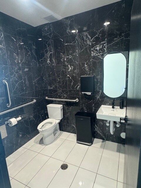 1453 Summer Village Rd, Saratoga Springs, UT for lease Interior Photo- Image 1 of 10