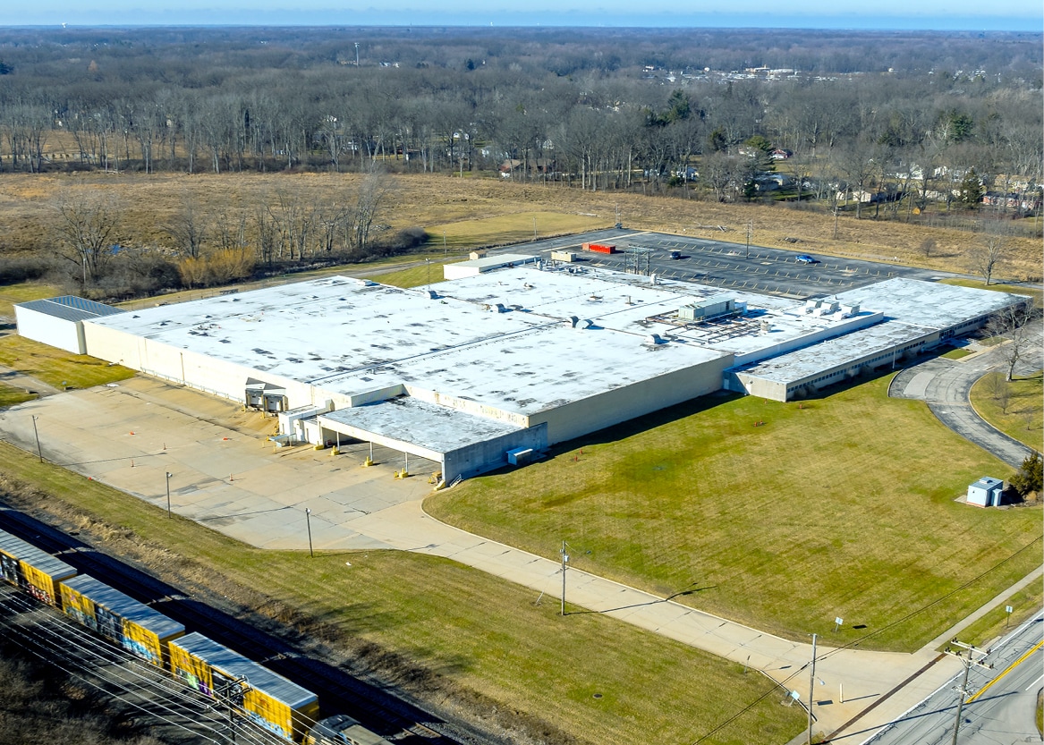 7920 Mapleway Dr, Olmsted Falls, OH for lease Aerial- Image 1 of 1