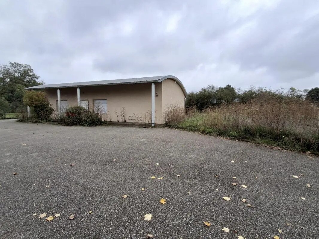 Local d'activités dans Marlieux à vendre Photo du bâtiment- Image 1 de 8