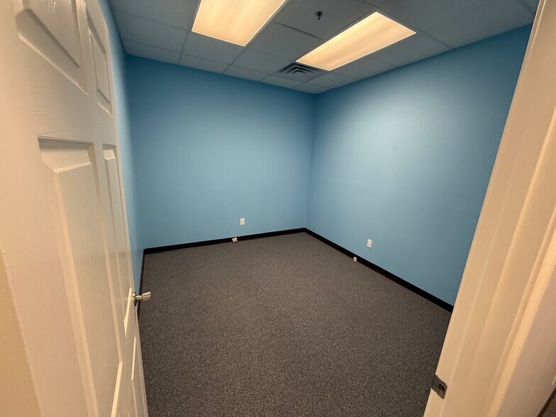 319 Garlington Rd, Greenville, SC for lease - Building Photo - Image 2 of 5