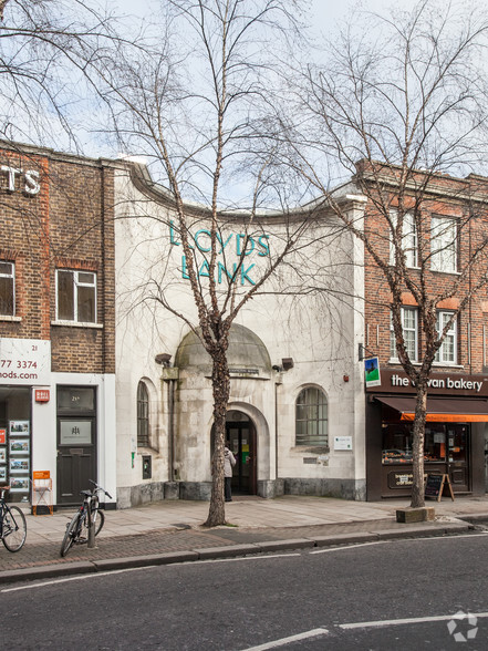 23 High St, Teddington à vendre - Photo principale - Image 1 de 1