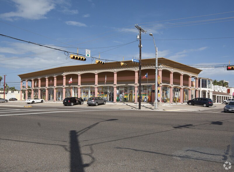 2600 Padre Blvd, South Padre Island, TX à louer - Photo du bâtiment - Image 3 de 11