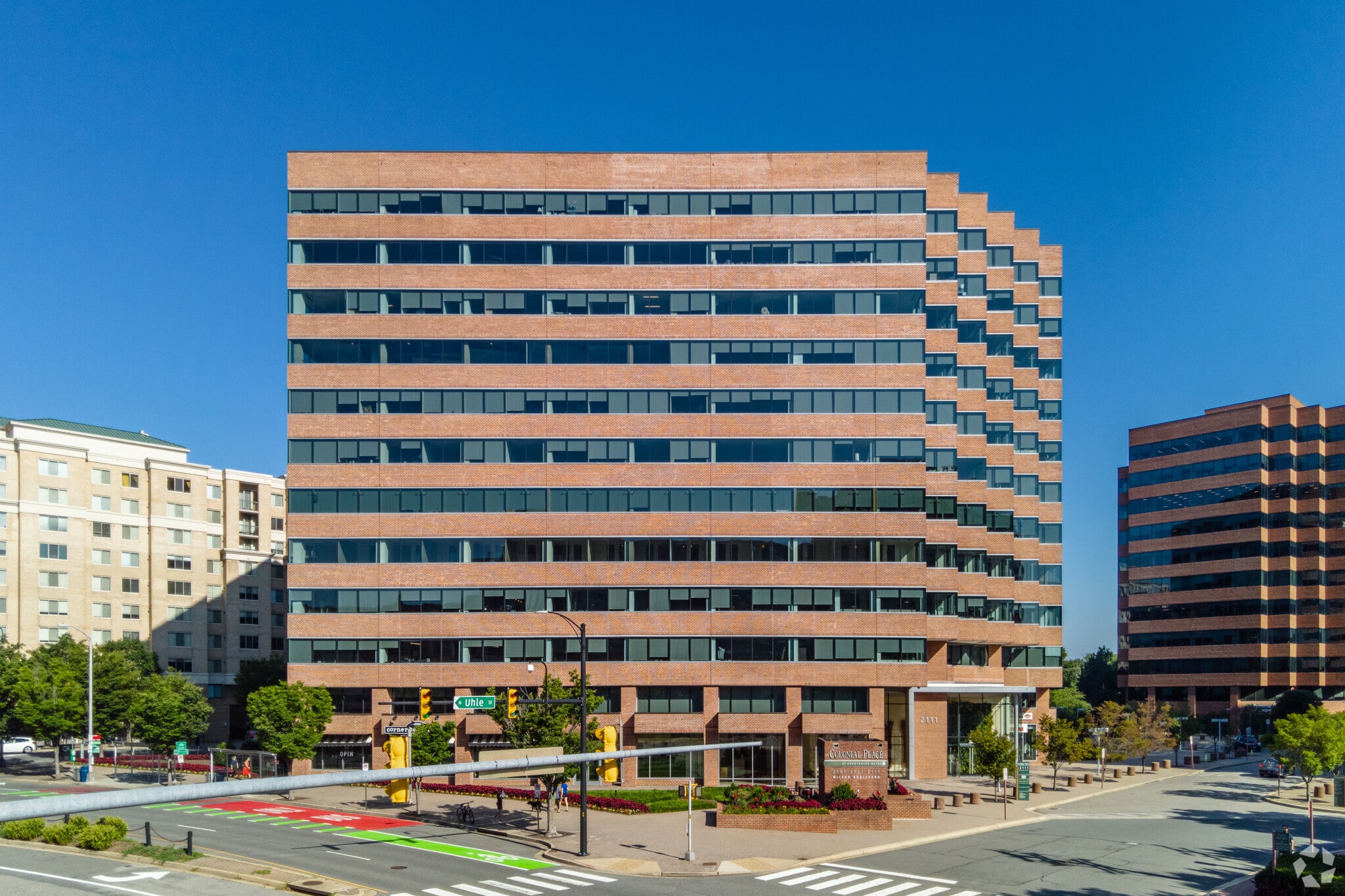 2111 Wilson Blvd, Arlington, VA for lease Building Photo- Image 1 of 19