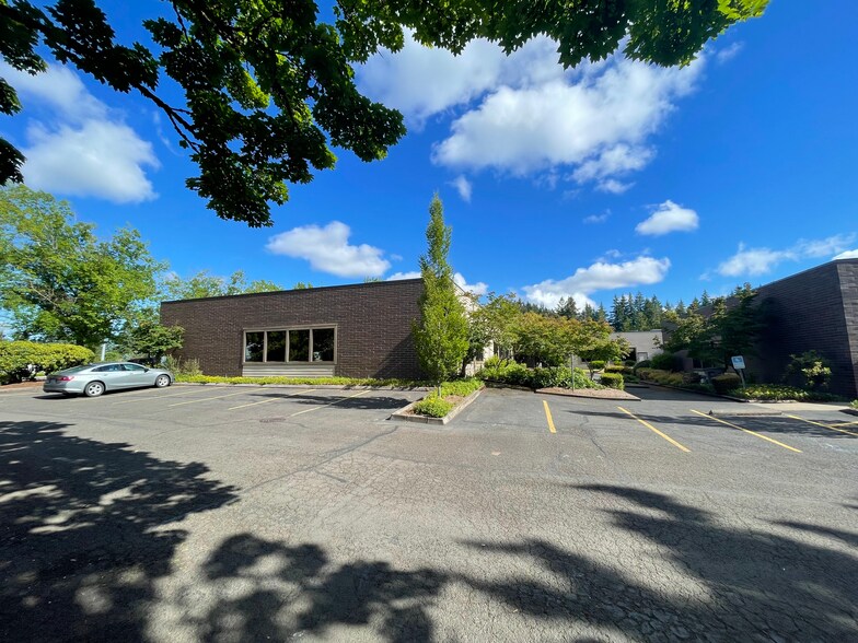 25117 SW Parkway Ave, Wilsonville, OR for sale - Building Photo - Image 2 of 10