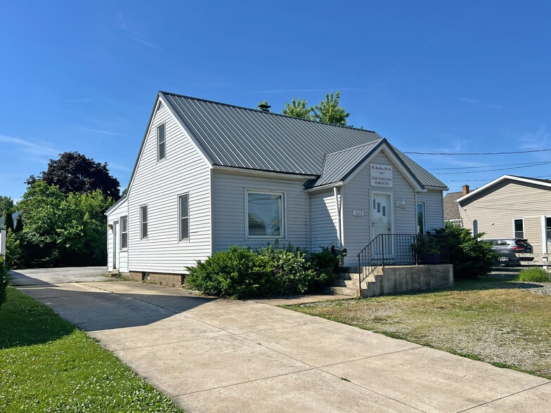 1213 W 38th St, Erie, PA for sale - Building Photo - Image 3 of 28