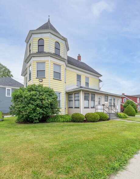 375 E Main St, Newport, VT à vendre - Photo du bâtiment - Image 2 de 19