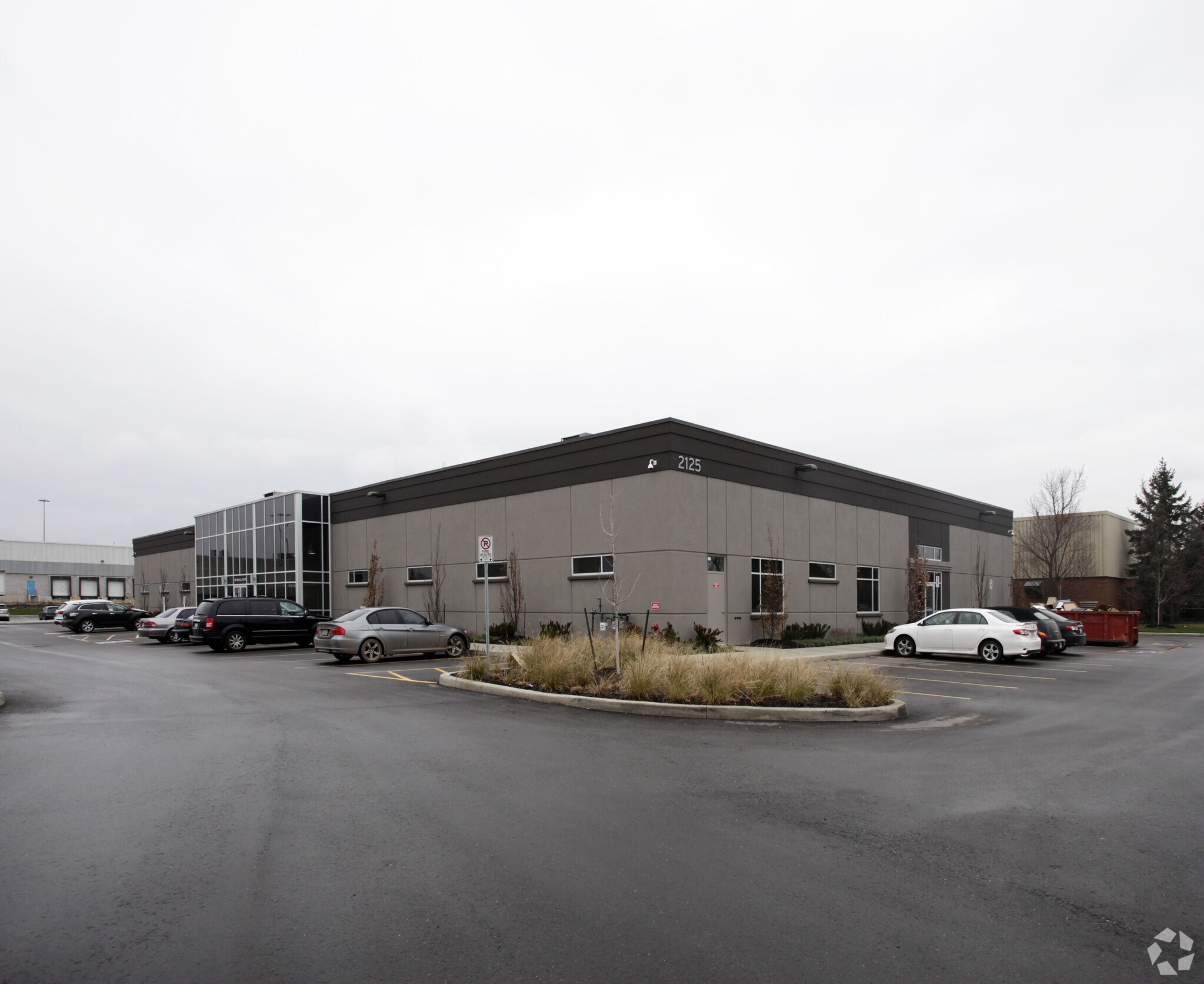 2125 Wyecroft Rd, Oakville, ON for sale Primary Photo- Image 1 of 1