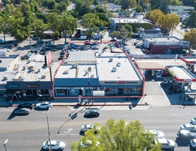 21930-21932 Ventura Blvd, Woodland Hills, CA - Aérien Vue de la carte