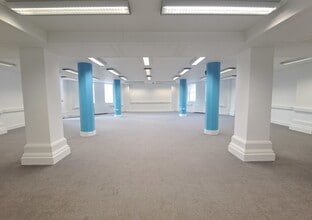 The Limes, Bedford for lease Interior Photo- Image 1 of 2