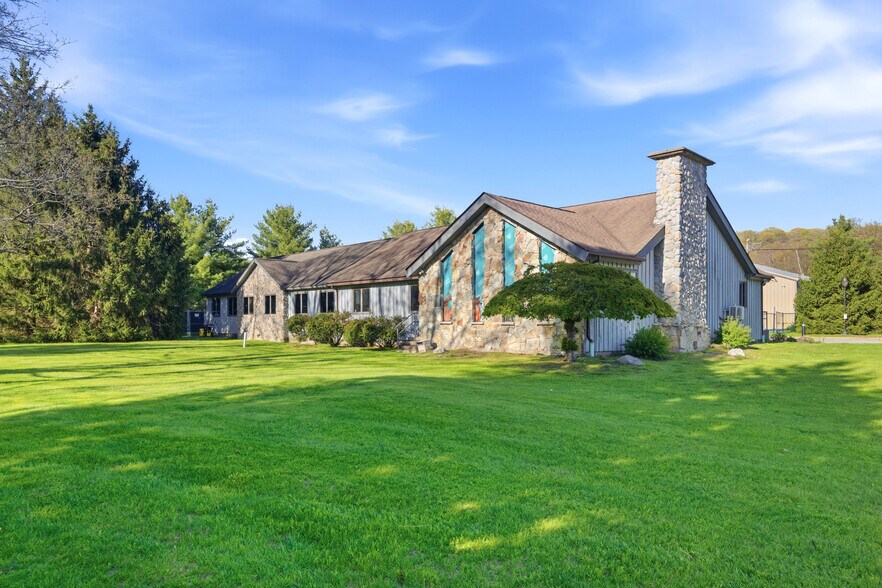 5 Ryan, Hopewell Junction, NY for sale - Primary Photo - Image 1 of 6