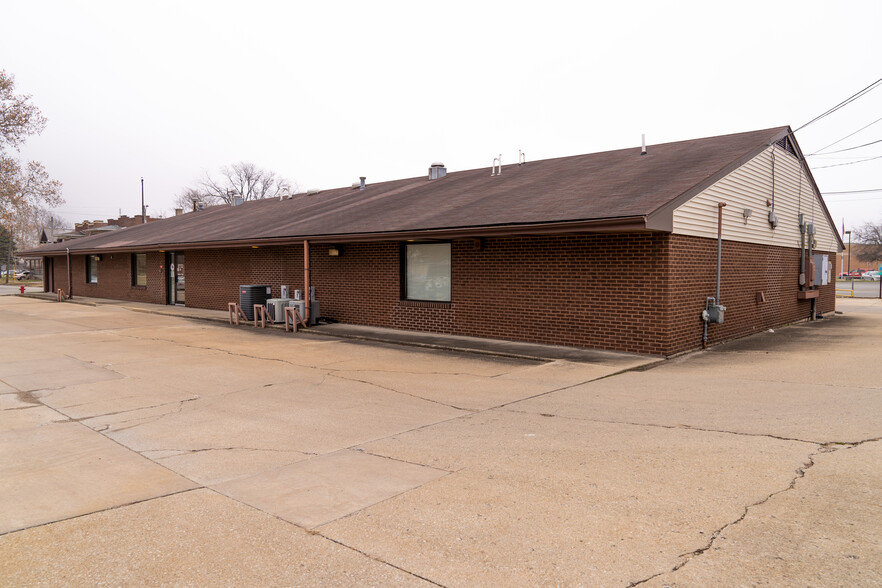 1501 N Water St, Decatur, IL à vendre - Photo principale - Image 1 de 1