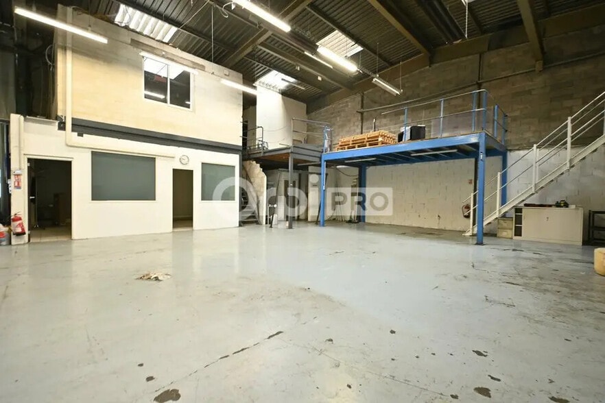 Flex in Saint-Priest for sale - Interior Photo - Image 3 of 7