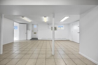 57-59 Maspeth Ave, Maspeth, NY for lease Interior Photo- Image 2 of 6
