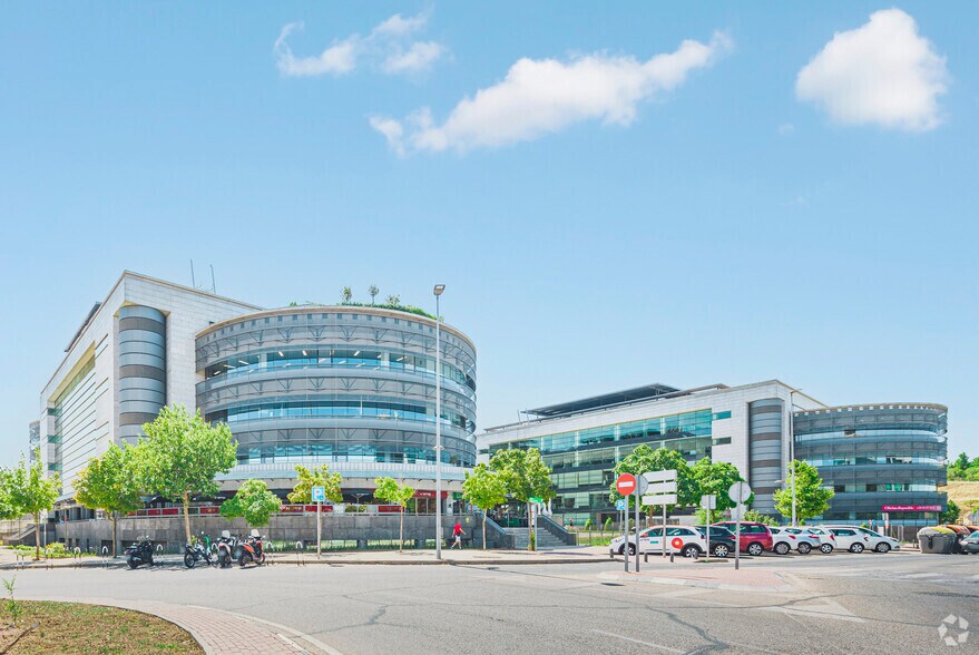 Bureau dans Alcobendas, Madrid à louer - Photo du bâtiment - Image 2 de 4