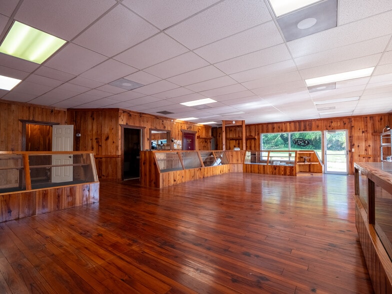 290 S Duval Ave, Madison, FL for sale - Building Photo - Image 3 of 11