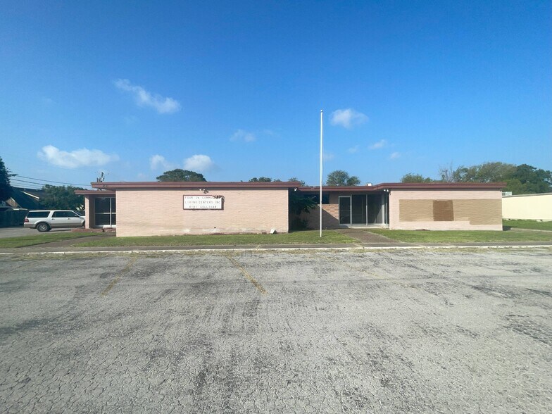 4141 Gollihar Rd, Corpus Christi, TX à vendre - Photo du bâtiment - Image 1 de 1