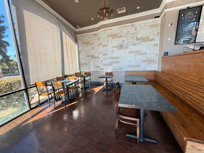 1 W Duarte Rd, Arcadia, CA for lease - Building Photo - Image 3 of 7