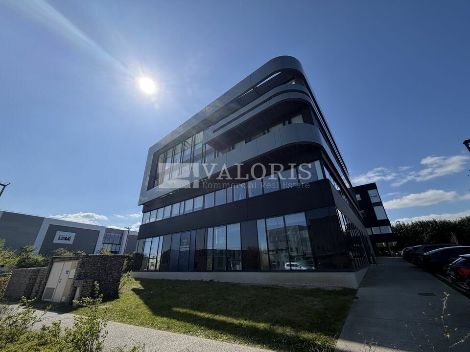 140 Allée Des Frènes, Limonest for lease Building Photo- Image 1 of 11