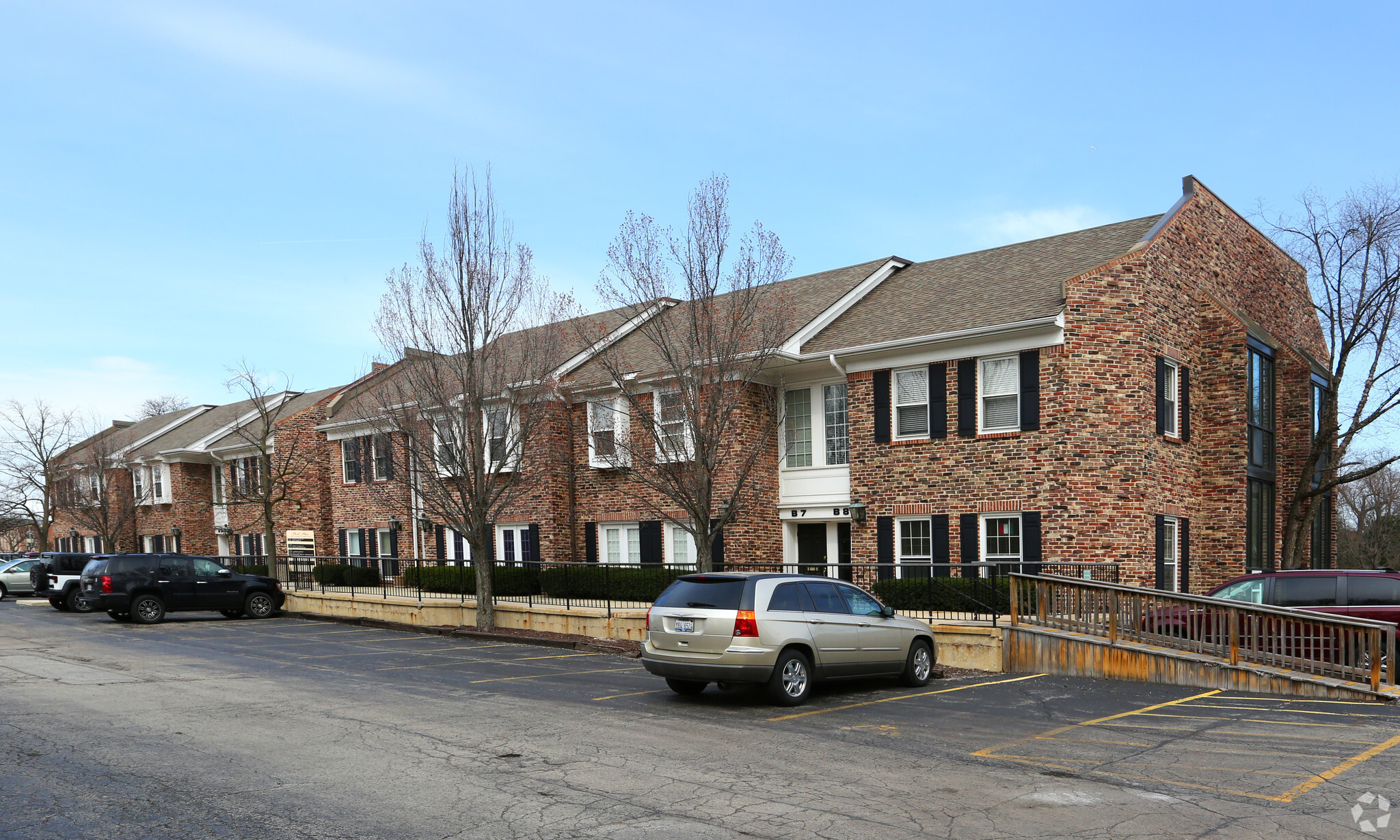 100 W Roosevelt Rd, Wheaton, IL à vendre Photo du bâtiment- Image 1 de 1