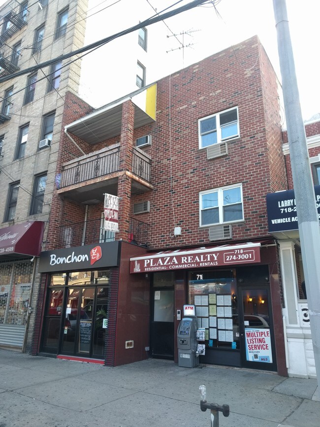 Plus de détails pour 2530 Broadway, Long Island City, NY - Commerce de détail à vendre