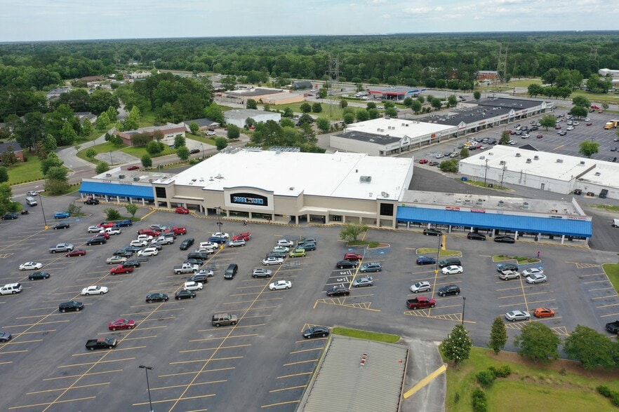 138-144 St James Ave, Goose Creek, SC à louer - Photo du bâtiment - Image 2 de 2