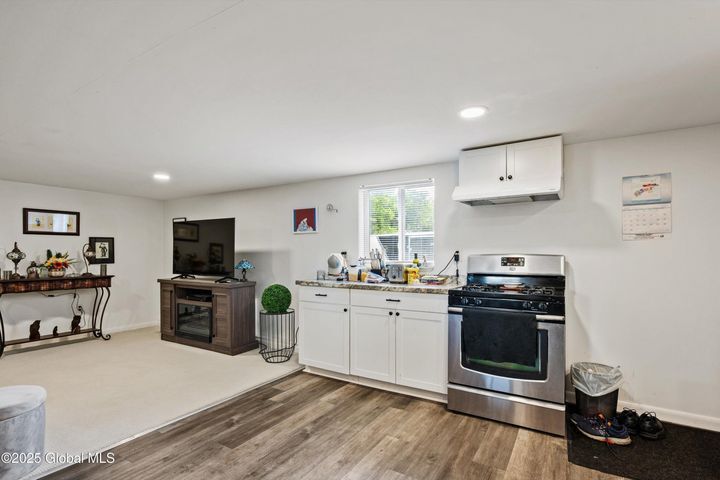 7756 Route 5, Clinton, NY à vendre - Photo du bâtiment - Image 2 de 30